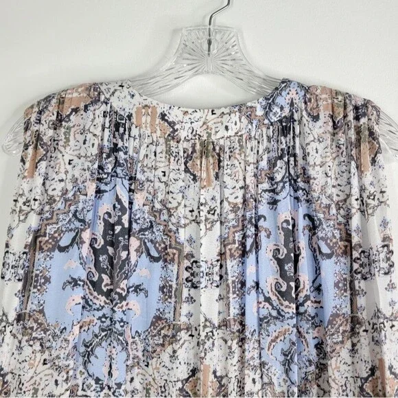 FREE PEOPLE Darcy Swing Sleeveless Blue and White Abstract Print Top Size Medium - Picture 9 of 12